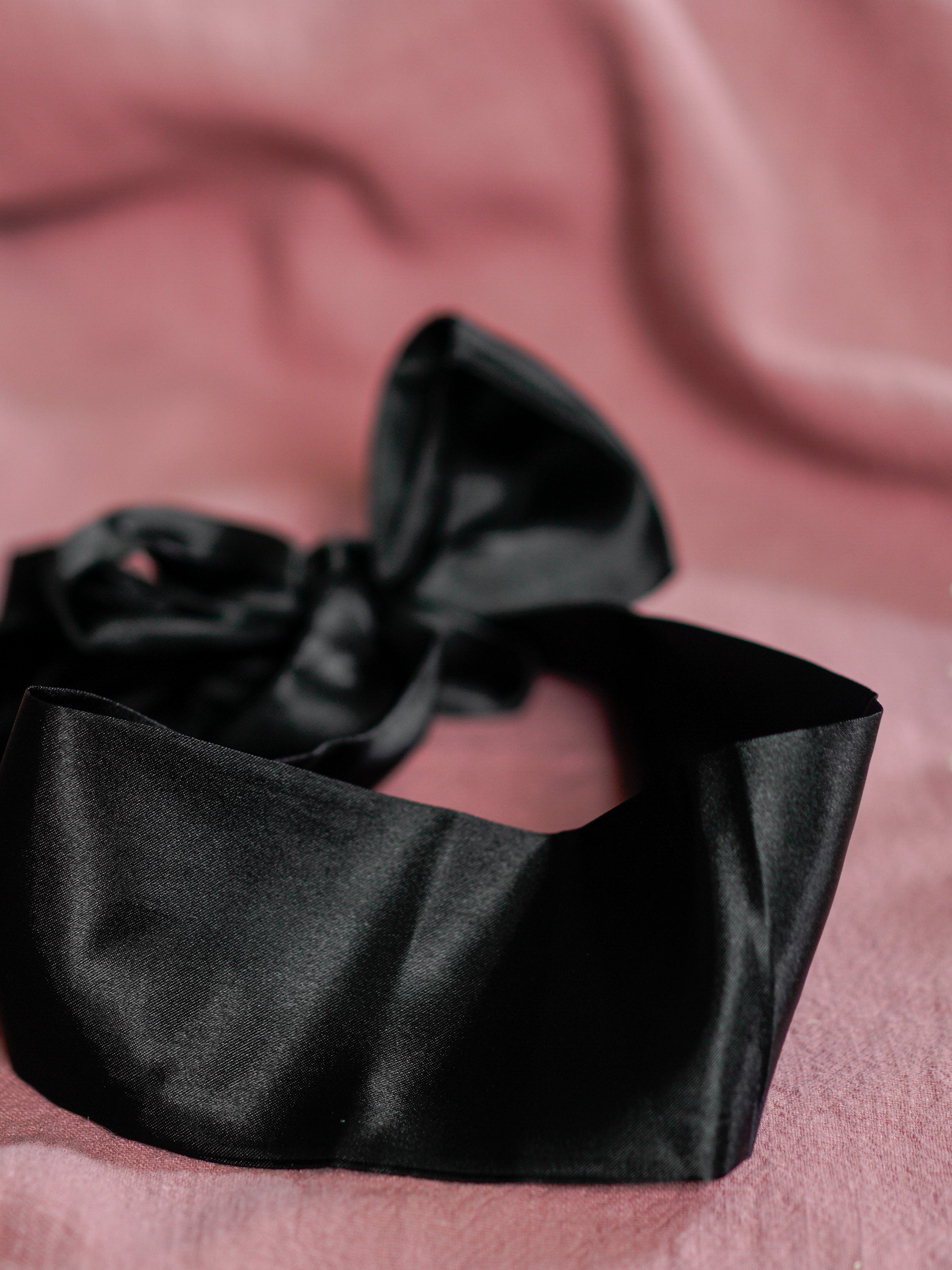 Kanuka Blindfold