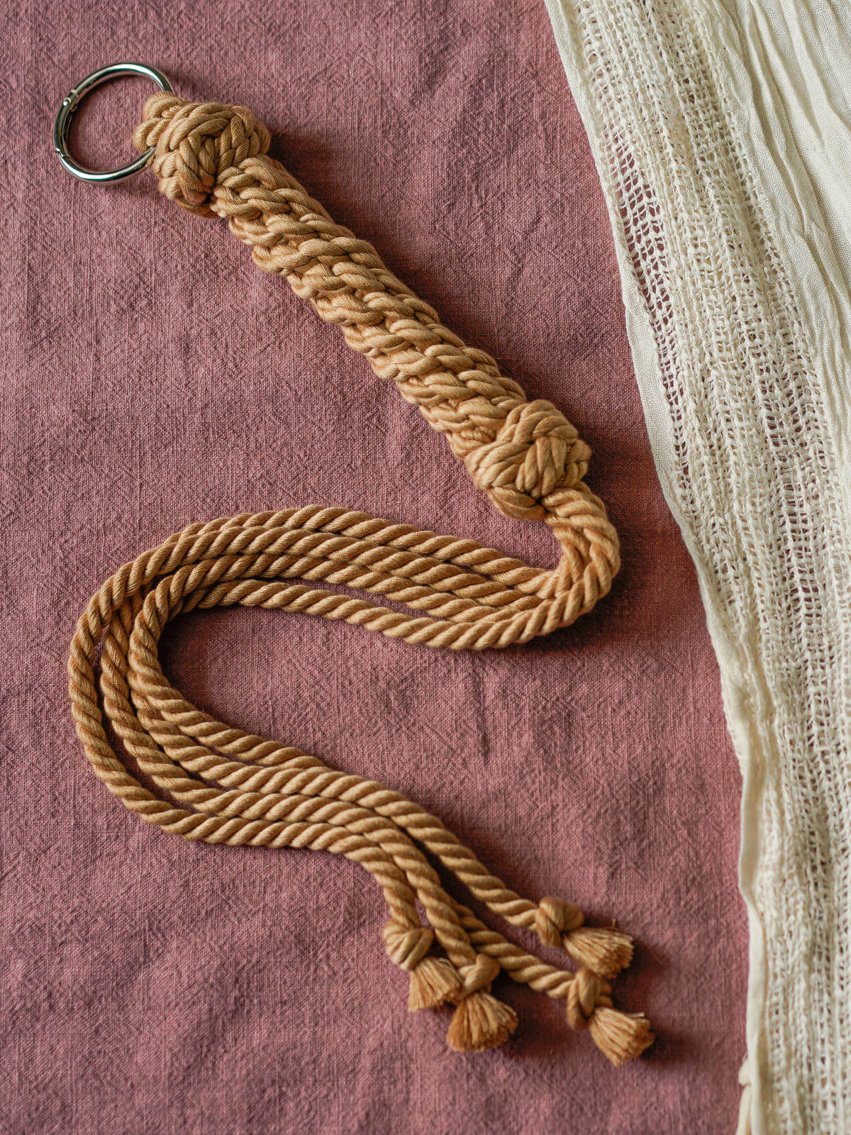 Kanuka Flogger whip